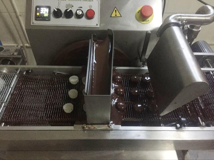 Mini Size Shop Using Small Chocolate Enrobing Machine