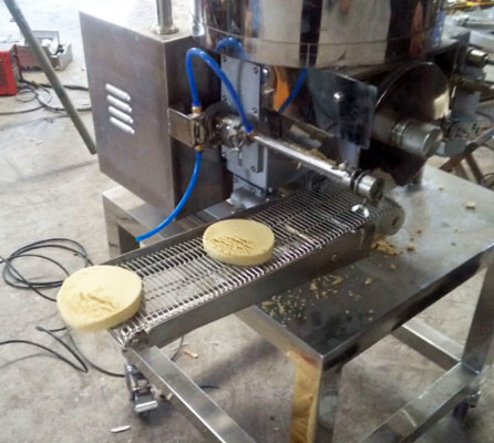 Small Burger Patty Machine Chicken 2100PCS/H Commercial Burger Making Machine